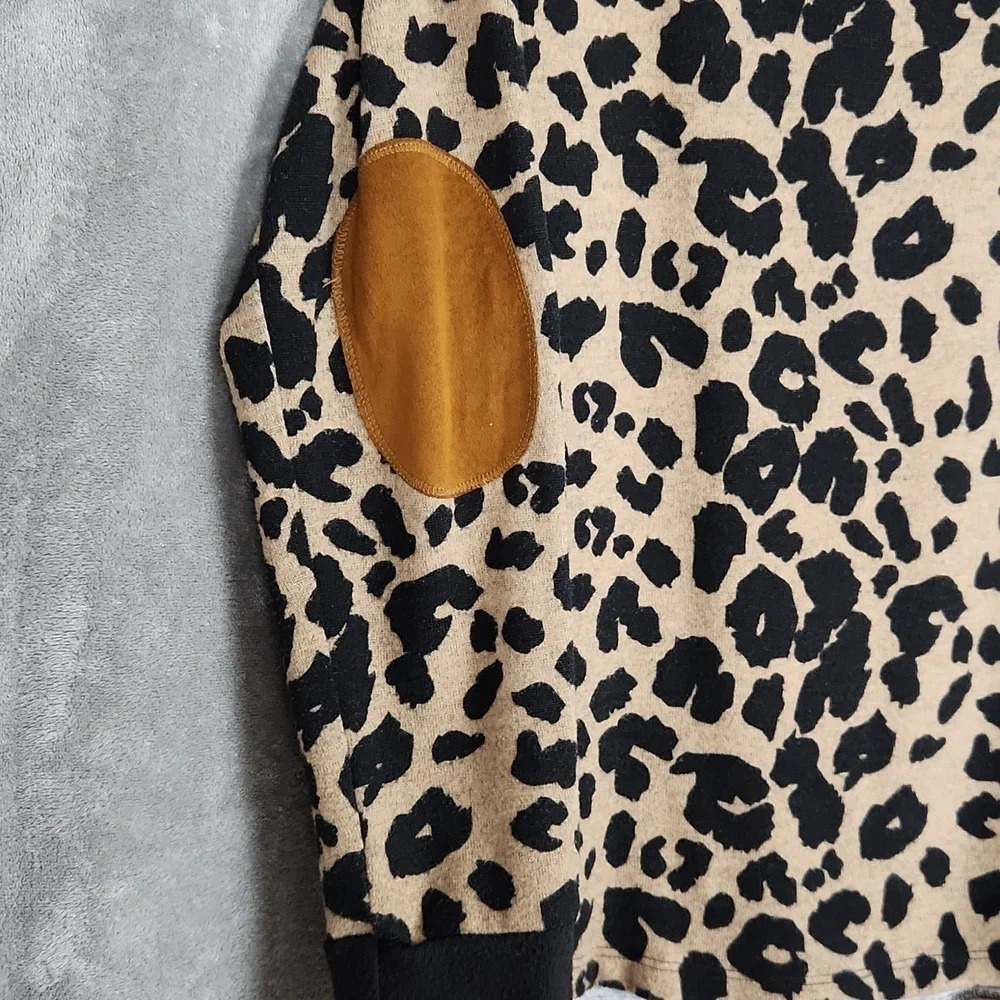 PINK CLOVER Animal print long sleeve soft top with elbow patch - Picture 4 of 9